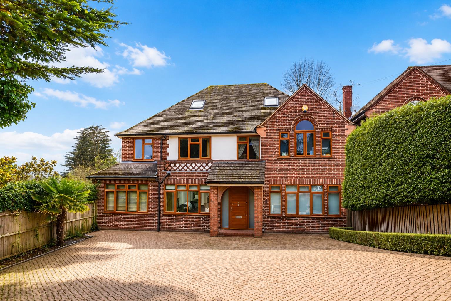 5 bed property in Austell Gardens, Mill Hill, NW7, Mill Hill
